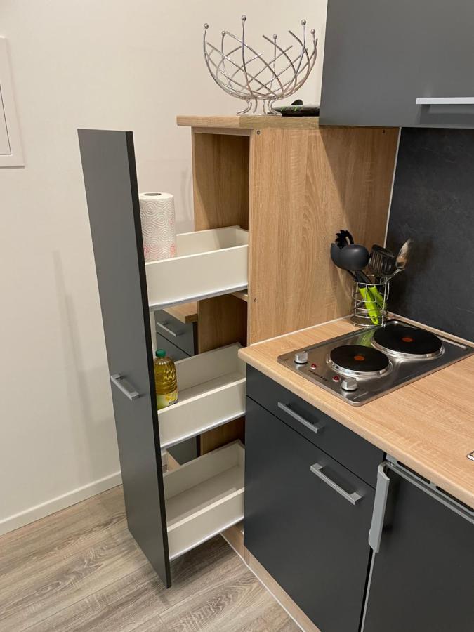Prime Host Lovely Apartment Karlsruhe Bagian luar foto